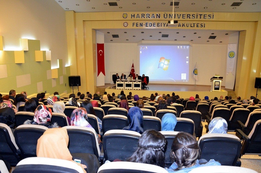 Harran Üniversitesinde turizm sektörü masaya yatırıldı