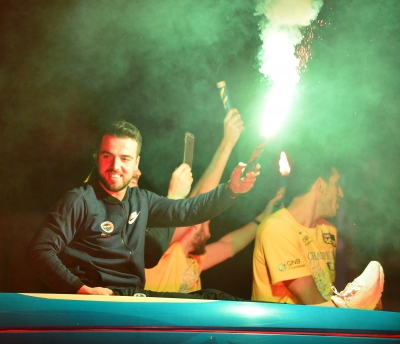 Fenerbahçe'de coşkulu kutlama