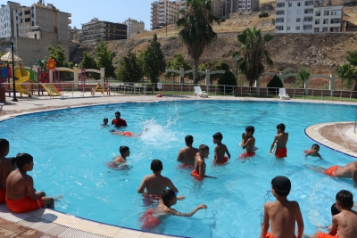 GENÇLER, BÜYÜKŞEHİR BELEDİYESİ İLE YAZ SEZONUNU HAREKETLİ GEÇİRİYOR