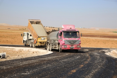 HALİLİYE BELEDİYESİNDEN 2 MAHALLEDE ASFALT ATAĞI