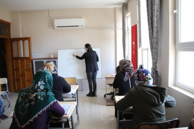 HALİLİYE’DE  KURS KAYITLARI DEVAM EDİYOR