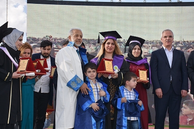 Harran Üniversitesi’nde Mezuniyet Töreni Yapıldı