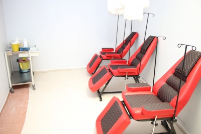Hastaneye yatmadan damardan demir tedavisi için “İnfüzyon” odası kuruldu.
