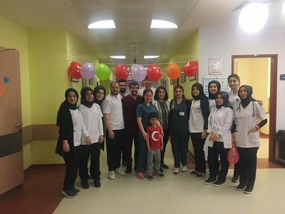 HRÜ Sağlık Bilimleri Fakültesi, 23 Nisanda Hastanede Yatan Çocukları Unutmadı