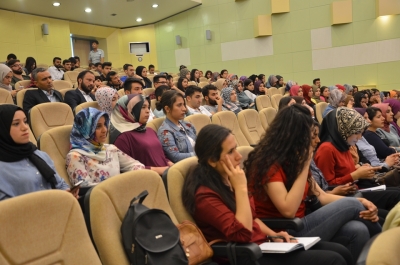 HRÜ’de Türkiye deki Suriyeliler iç içe geçişler Konferansı