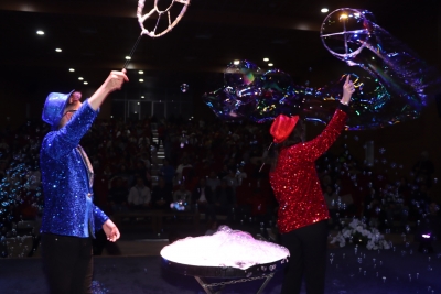 KARAKÖPRÜ BELEDİYESİNDEN ÇOCUKLARA UNUTULMAZ “BUBBLE SHOW” ETKİNLİĞİ
