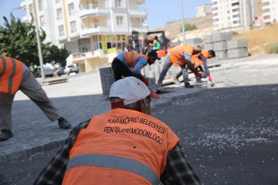 KARAKÖPRÜ'DE PARKE ÇALIŞMALARI DEVAM EDİYOR