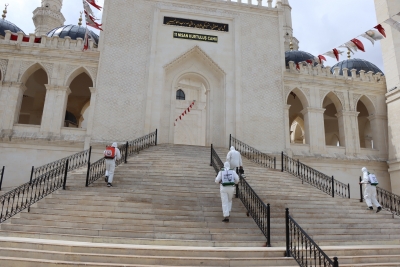 ŞANLIURFA'DA CAMİLER İBADETE AÇILDI