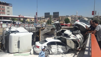 Hafriyat Kamyonu dehşet saçtı.