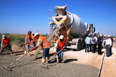 Vatandaş Büyükşehir'in Beton Yol Uygulamasından Memnun