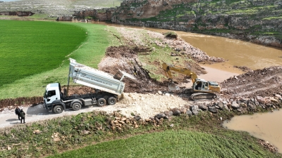 Viranşehir Kırsalında Hummalı Çalışma: Hasar Gören Menfezler Onarılıyor