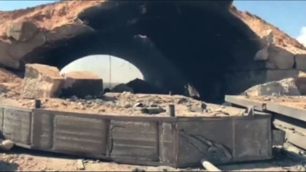 ABD’nin vurduğu üssün görüntüleri yayınlandı