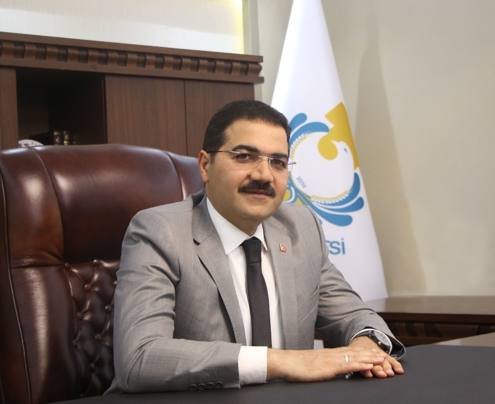 Başkan Canpolat’tan Babalar Günü mesajı