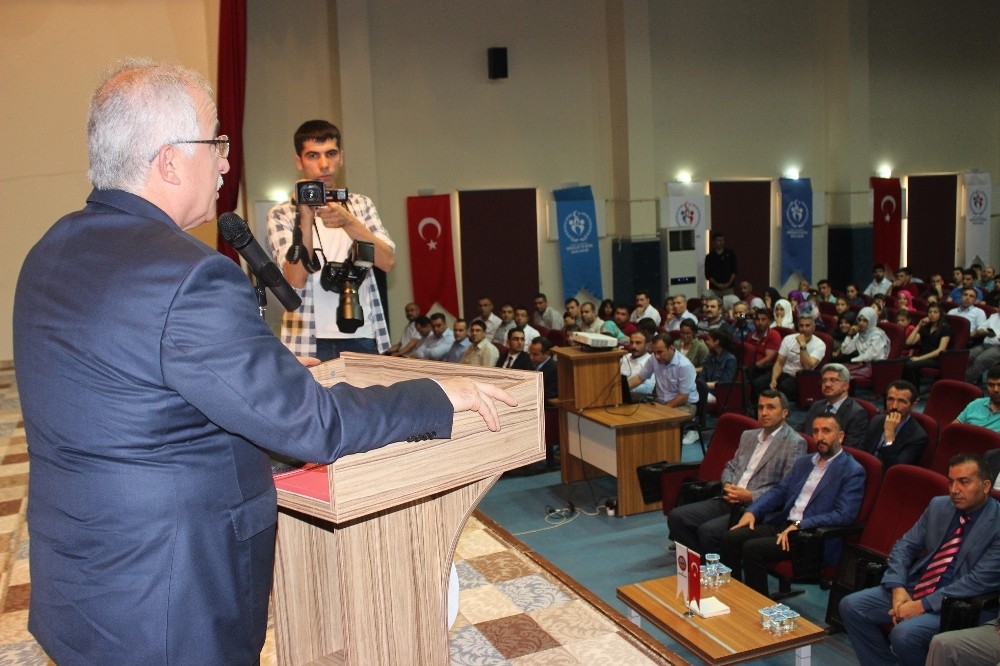 Çanakkale Şehitleri Şiiri ezberleyen öğrenciler ödüllendirildi