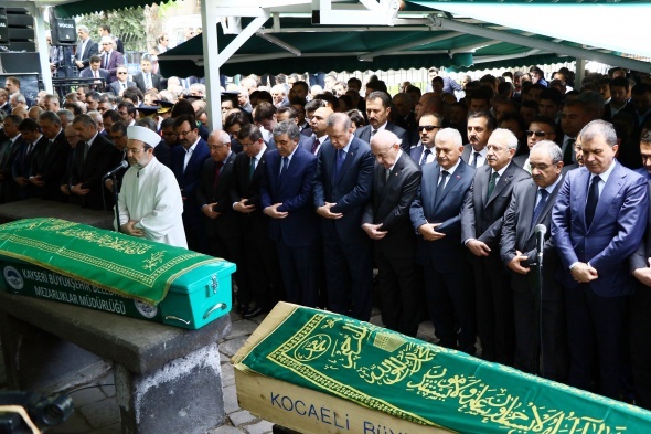 11. Cumhurbaşkanı Gül'ün babası son yolculuğuna uğurlandı