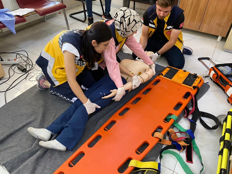 112 Acil Çalışanlarına Travma İleri Yaşam Desteği (TİLYAD) Eğitimi Verildi.