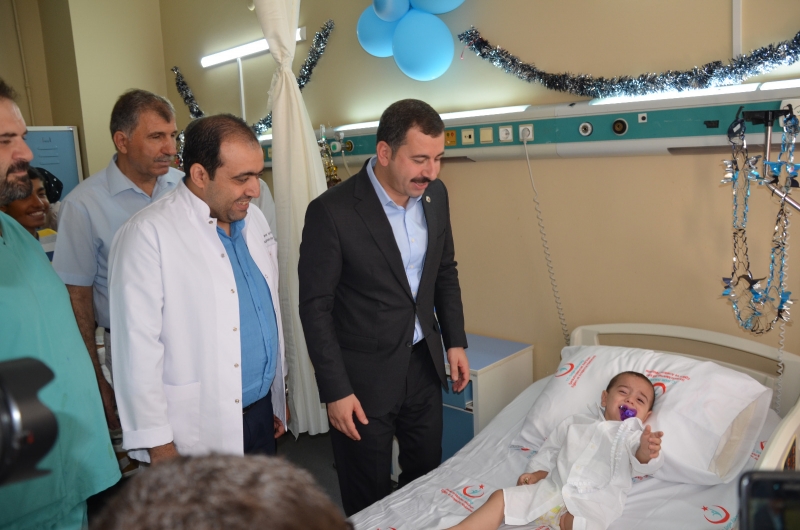 112 ÇOCUK ERKEKLİĞE İLK ADIMI HASTANEDE ATTI