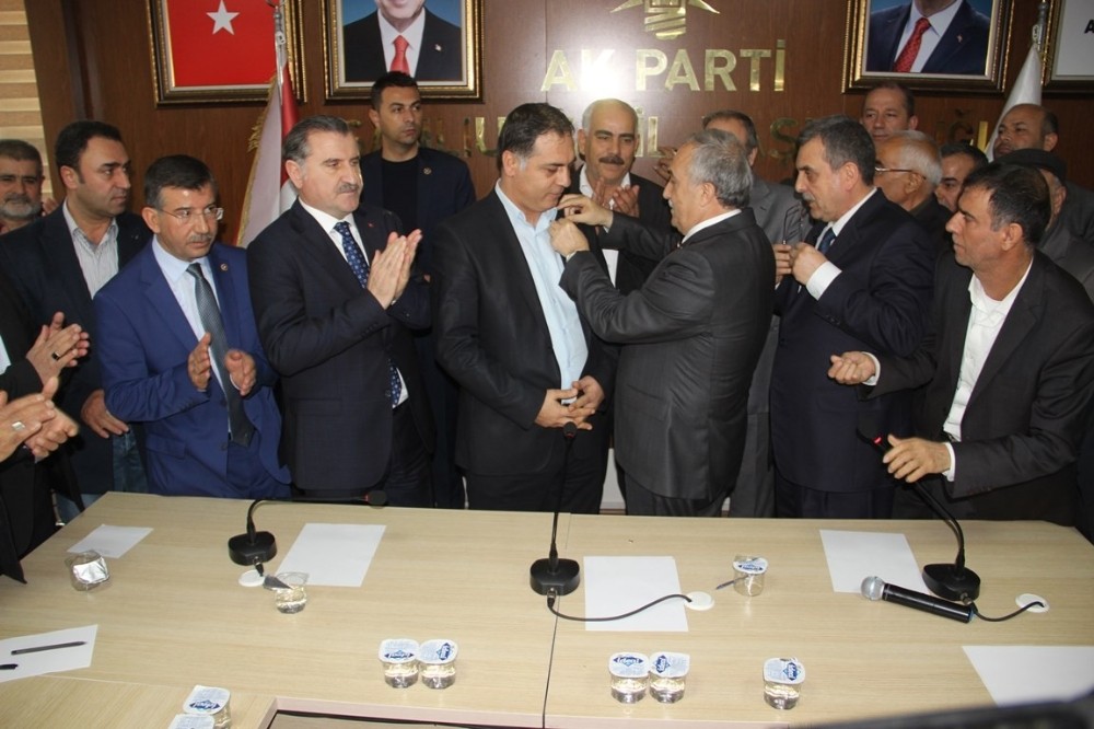 Şanlıurfa’da CHP’den ayrılanlar AK Parti’ye katıldı