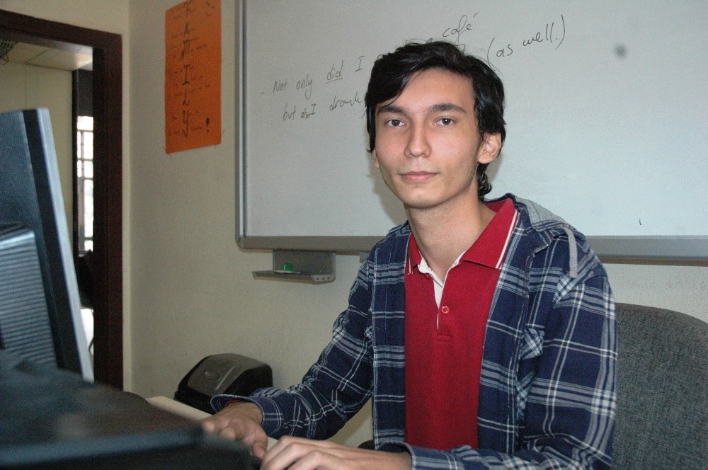 Lise öğrencisi, Siri’nin açığını buldu