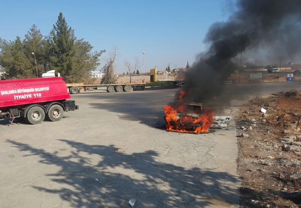 (Özel Haber) Seyir halindeki otomobil küle döndü