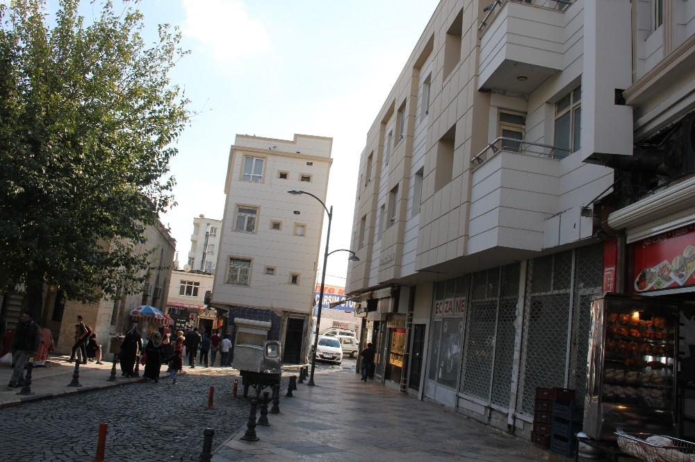 Divan yolu yeni görünümüne kavuşuyor