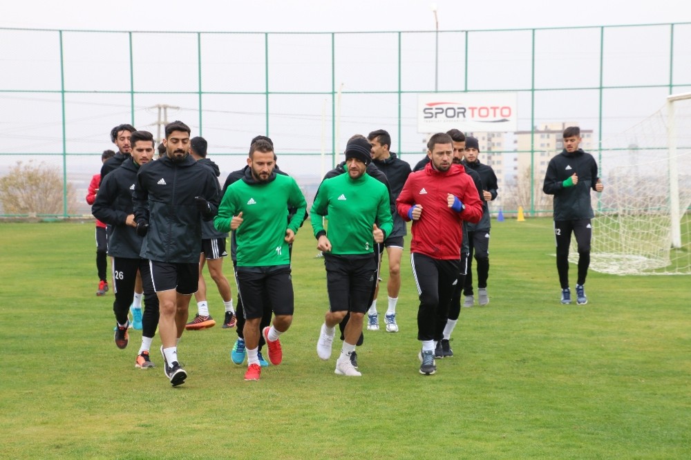 Şanlıurfaspor ikinci yarı hazırlıklarını sürdürüyor