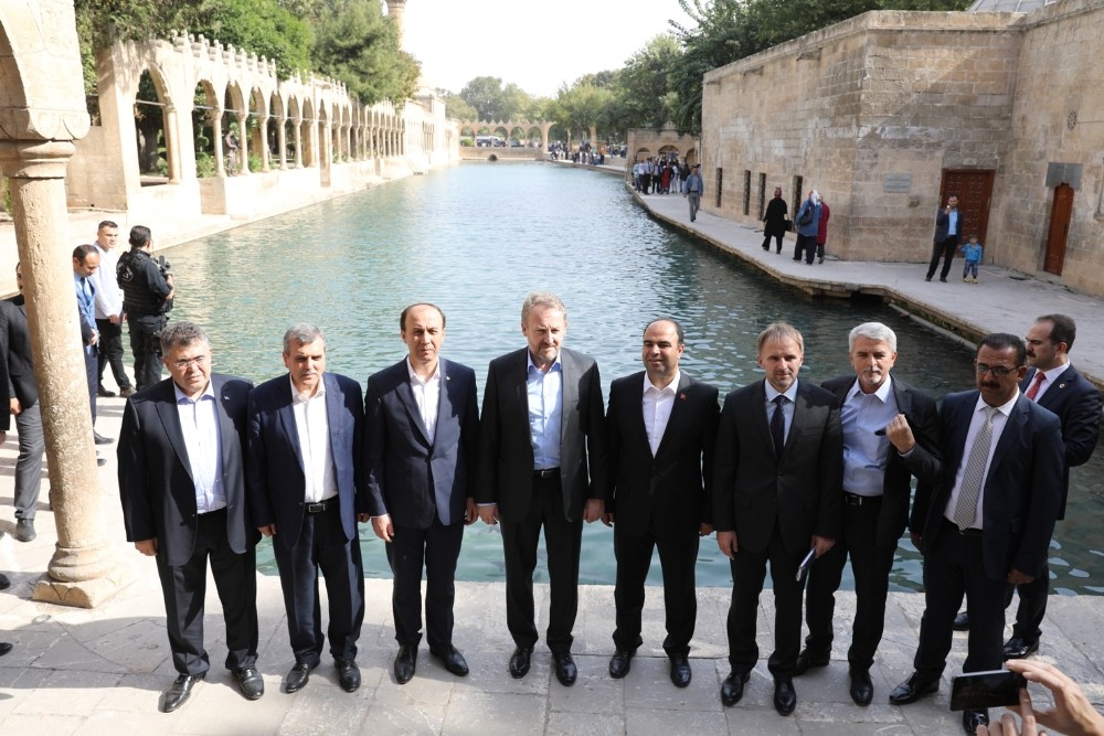 İzzetbegoviç, Şanlıurfa’ya hayran kaldı