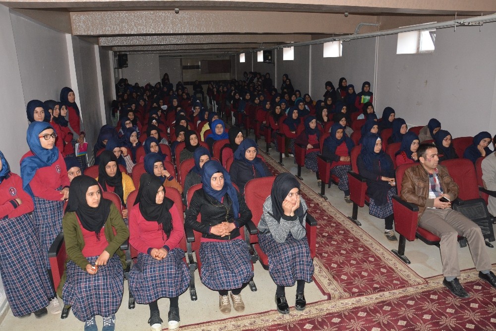 Siverek’te kütüphane haftası etkinliği