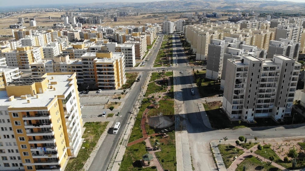 Karaköprü’ye modern park kazandırıldı