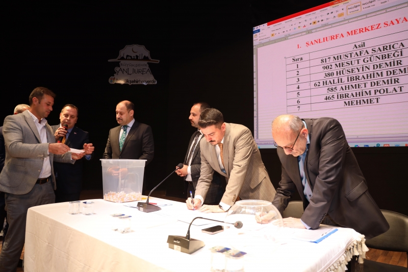 21 PERSONEL, NOTER HUZURUNDA KURAYLA İŞE ALINDI