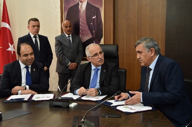 “Eğitimde anne kız el ele” protokolü imzalandı