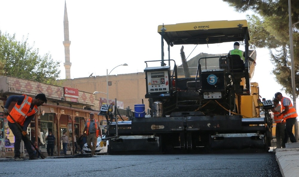 Suruç’ta sıcak asfalt atağı