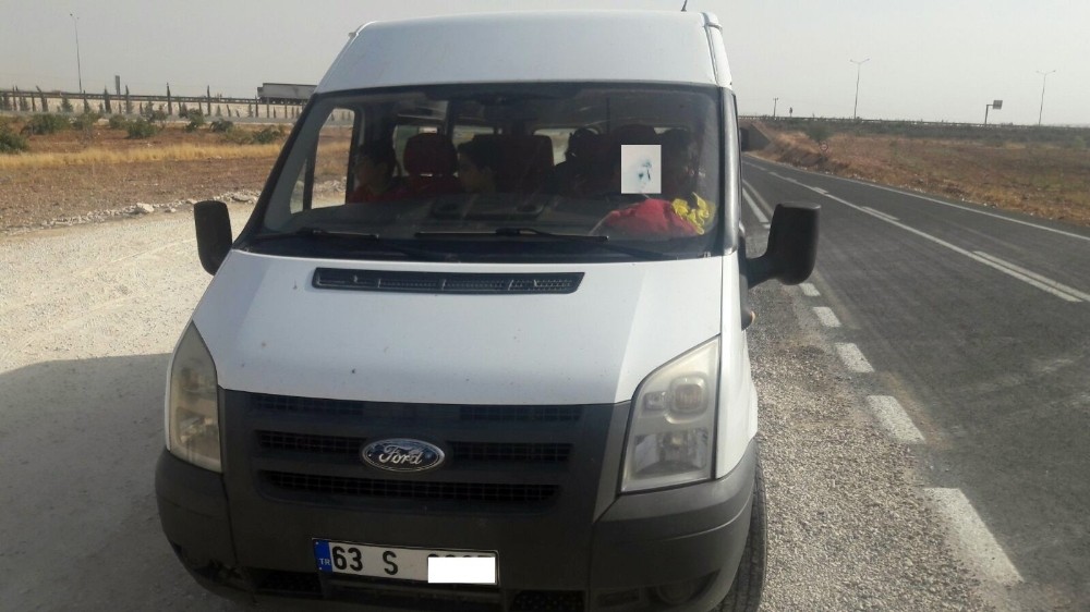 Öğrenci servisinin 13 yaşındaki sürücüsü yakalandı
