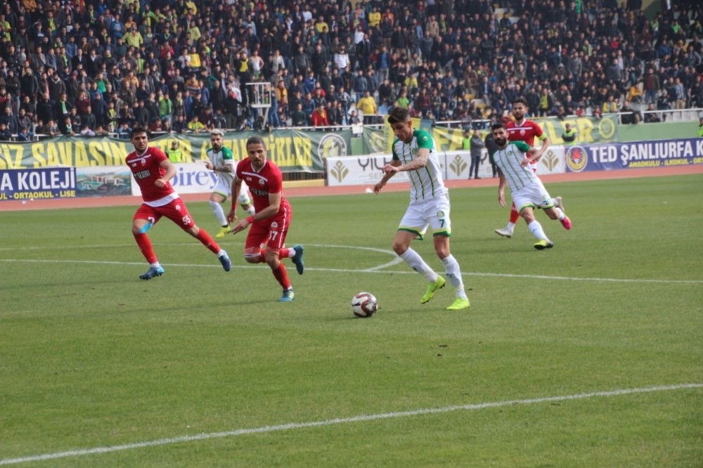 Şanlıurfaspor kendi evinde mağlup oldu