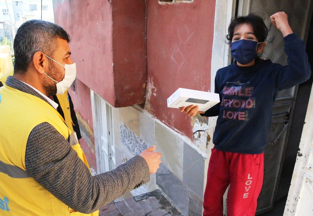 Haliliye Belediyesi'nden tablet desteği