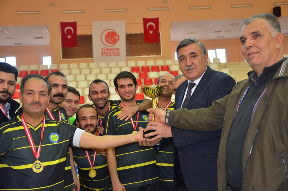 Harran Tıp Hastanesi futbolda şampiyon oldu