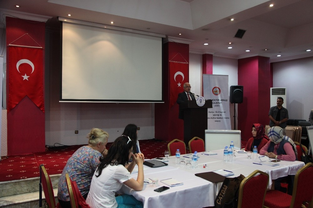 Kadın kültür merkezleri model arayışı çalıştayı başladı