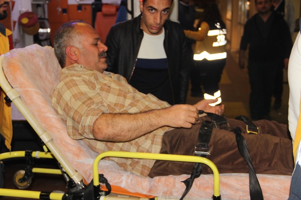 Şanlıurfa’da iki minibüs çarpıştı: 7 yaralı