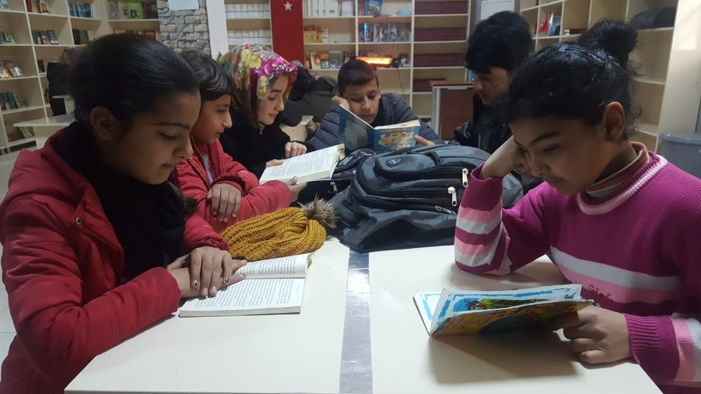 Gençler eğitim kurslarına ilgi gösteriyor