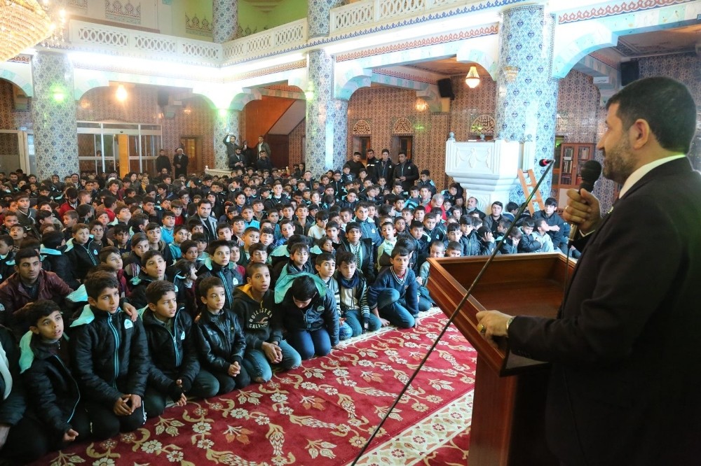 Eyyübiye Belediyesinden gençlere ‘Peygamber sevgisi’ eğitimi