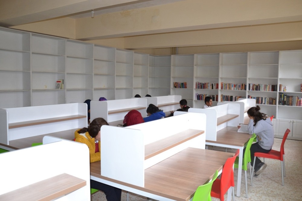 Okul kütüphanesi kitap bağışı bekliyor