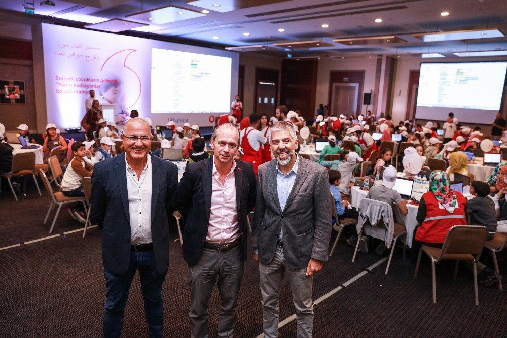 Şanlıurfa’da 125 Türk ve Suriyeli çocuk kod yazılımı yarışmasında buluştu