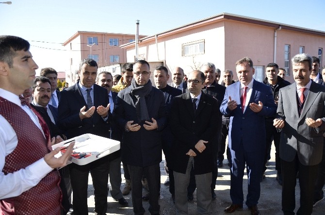 Cezaevi camisi ibadete açıldı