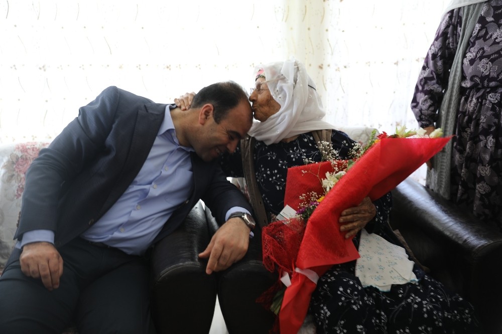 Belediye Başkanı Çiftçi’den Anneler Gününde en anlamlı ziyaret