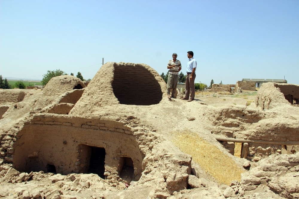 (Özel Haber) Suruç’taki kümbet evler zamana direniyor