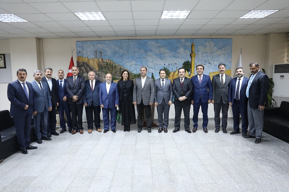 Avrupa Birliği Bakan Yardımcısı Şahin Başkan Çiftçi’yi ziyaret etti