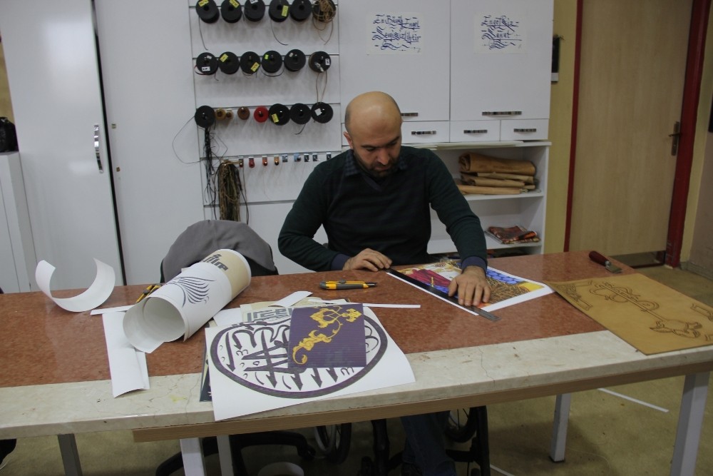 Deri atölyesi kursu ile hayatı değişti