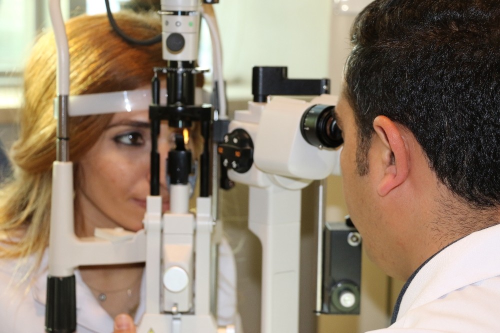 Ucuz gözlük kör edebilir