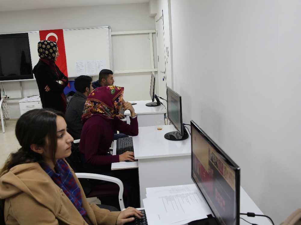 Haliliye Belediyesi gençlerin geleceğine yön veriyor