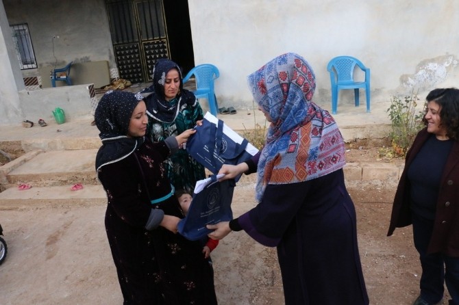 Başkanın eşi Ayşenur Ayhan sözünü tuttu